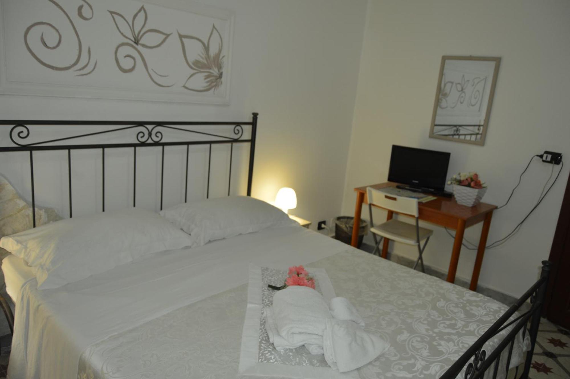 Bed And Breakfast Vecchio Porto Катания Экстерьер фото