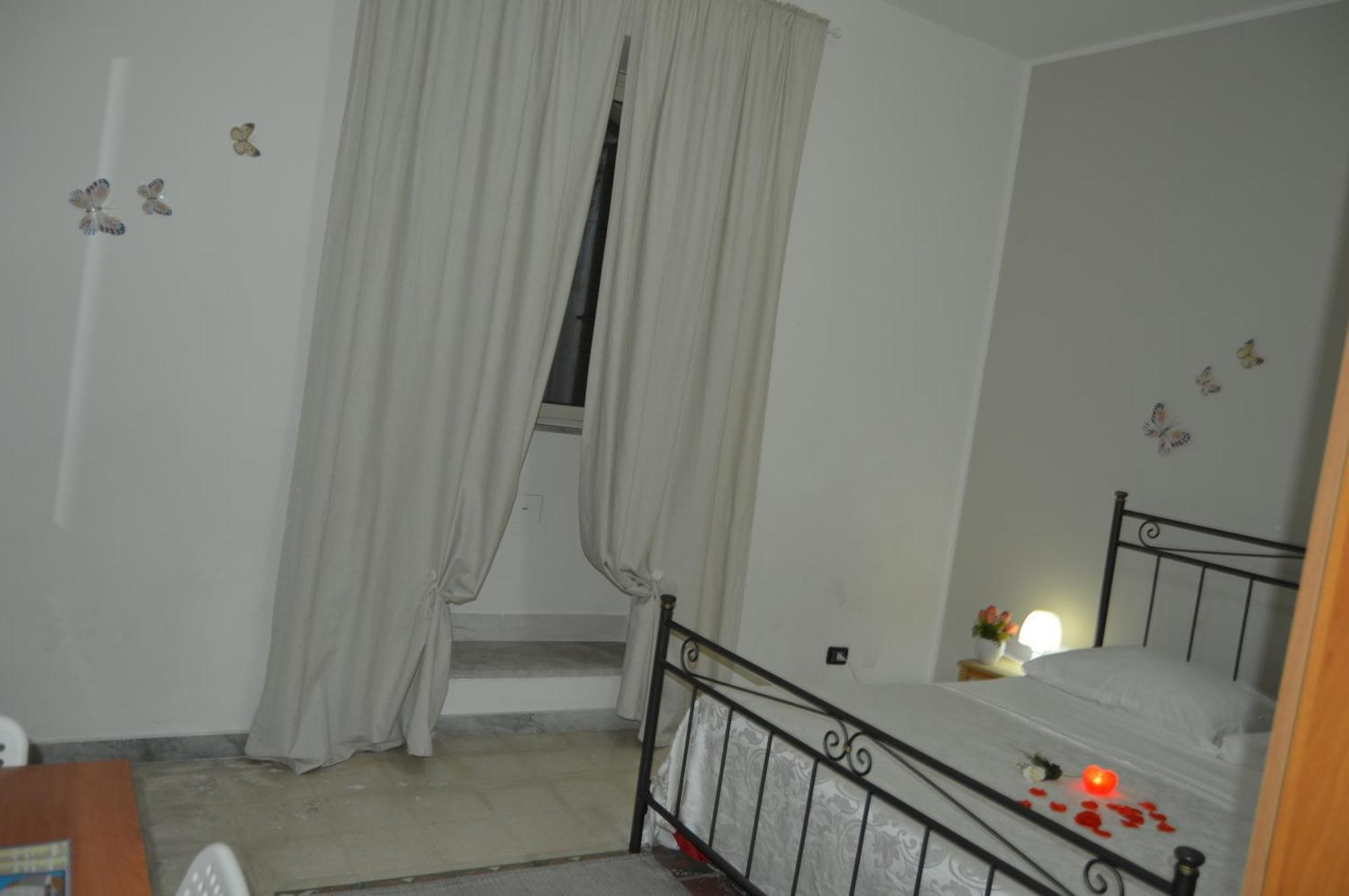 Bed And Breakfast Vecchio Porto Катания Экстерьер фото