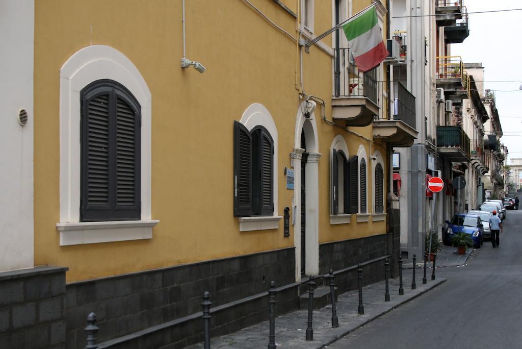 Bed And Breakfast Vecchio Porto Катания Экстерьер фото